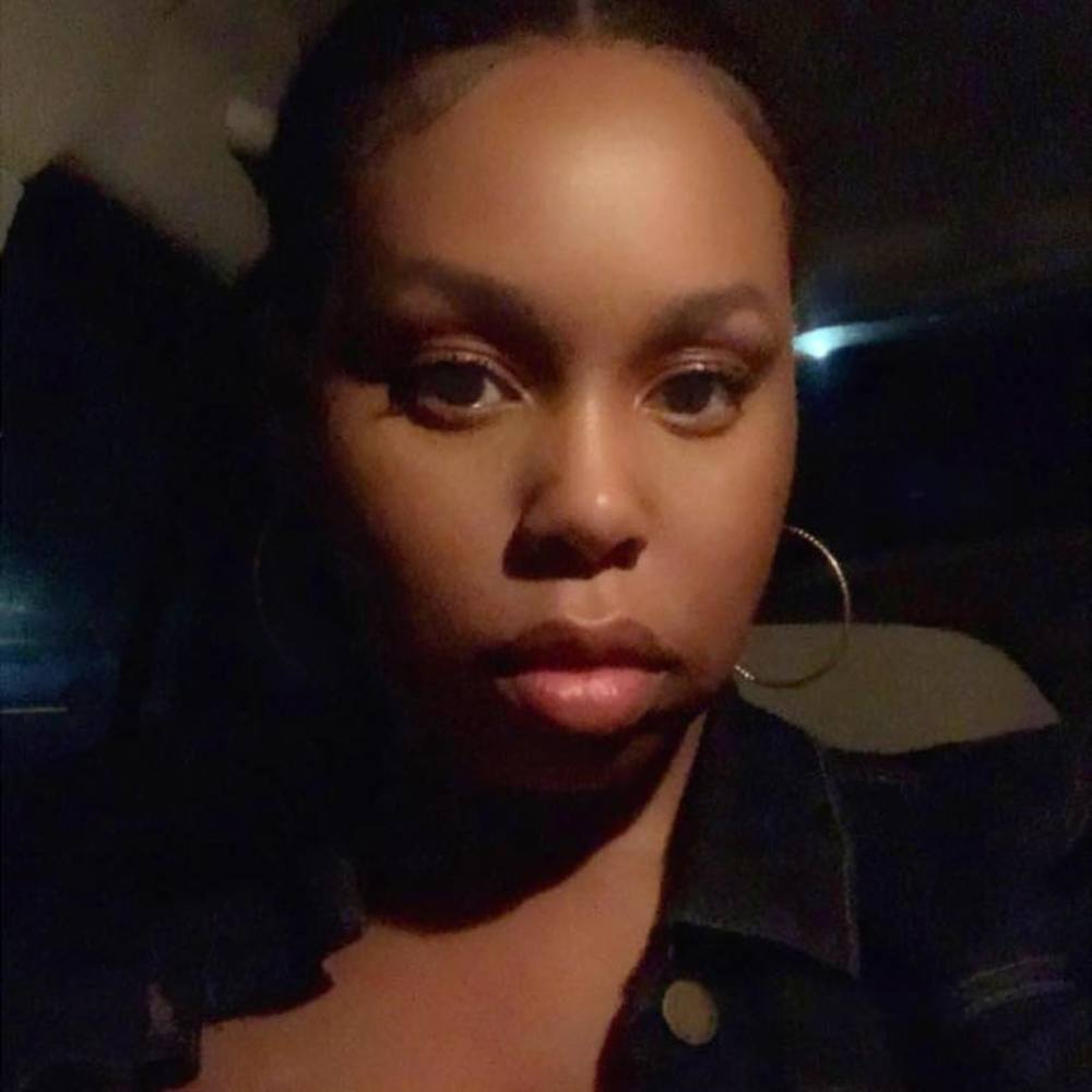 Meet your Posher, Khiara